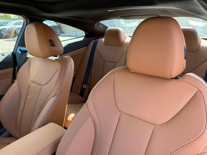 New 2026 BMW 4 Series M440iImage 19