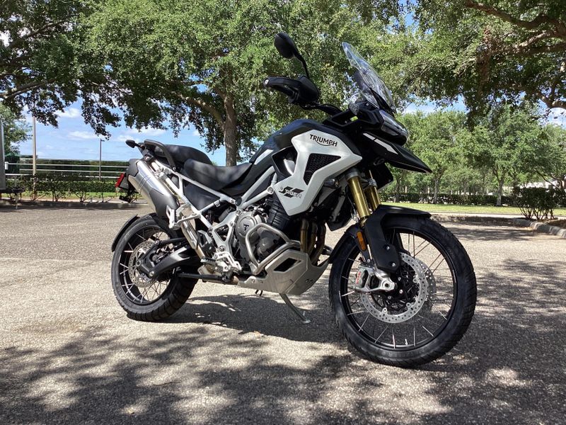 2025 Triumph Tiger 1200 Rally Pro