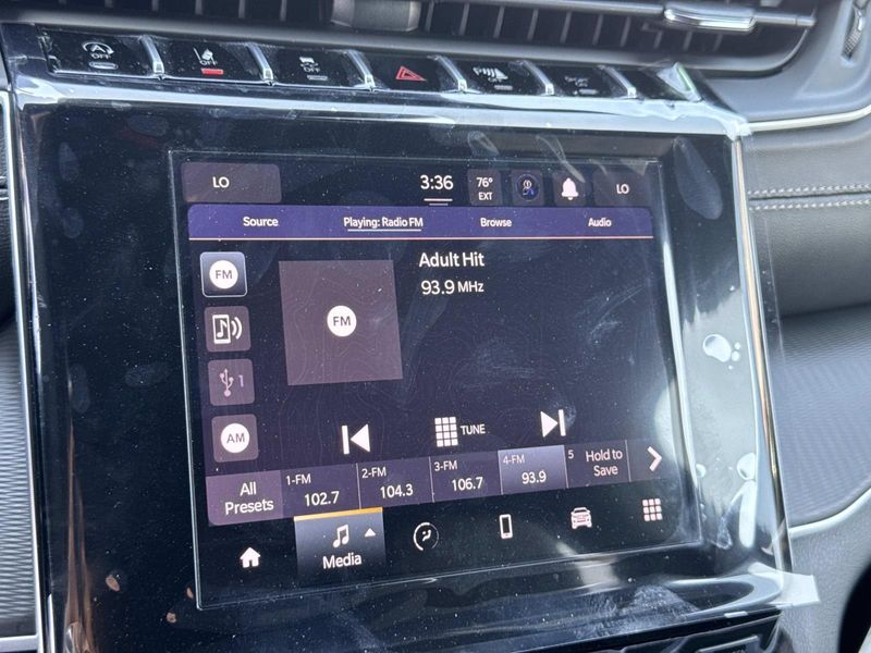 New 2026 Jeep Grand Cherokee Laredo 4x2