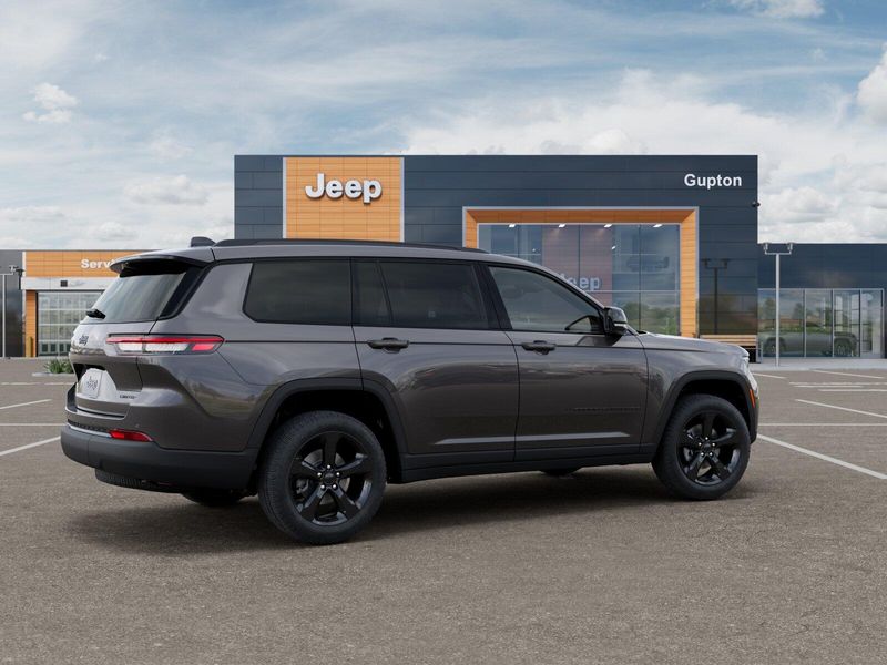 New 2025 Jeep Grand Cherokee L Limited 4x4Image 37