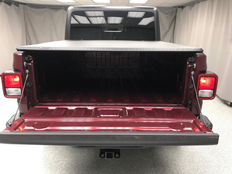 2022 Jeep Gladiator Willys photo 17