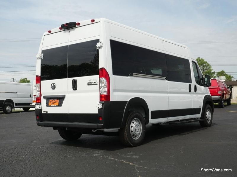 2023 RAM ProMaster 2500 High RoofImage 18