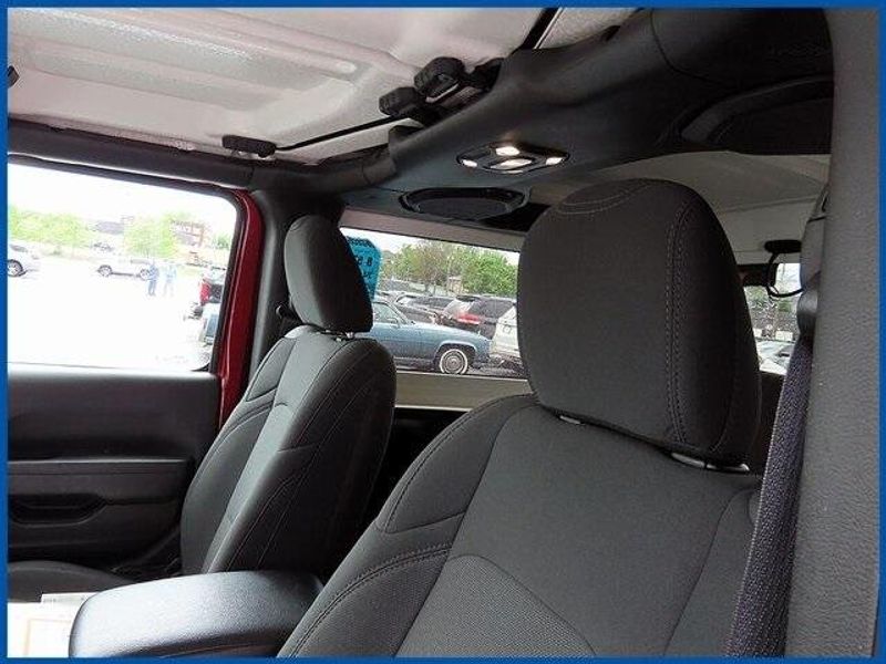 2022 Jeep Wrangler Sport SImage 11