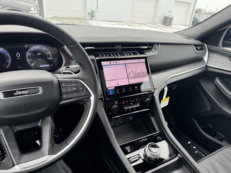 2025 Jeep Grand Cherokee L LimitedImage 29