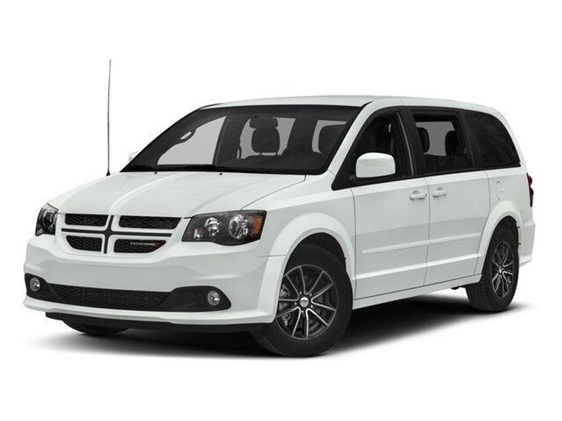 Used 2017 Dodge Grand Caravan GTImage 1