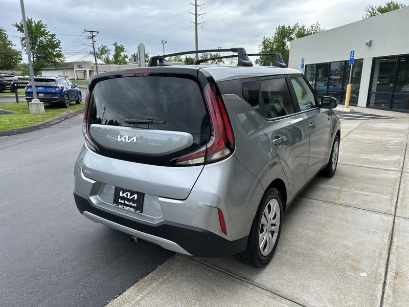 2023 Kia Soul LXImage 5