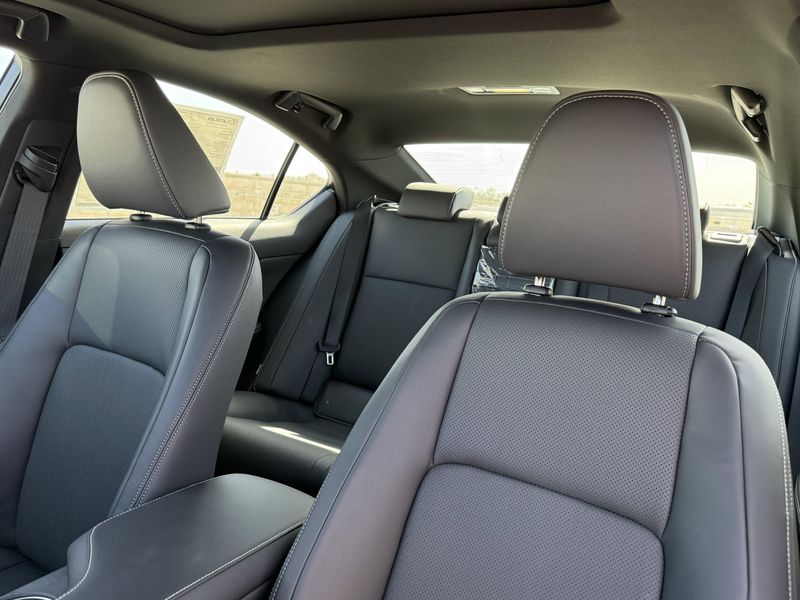 New 2026 Lexus IS 350 F SPORT DesignImage 18