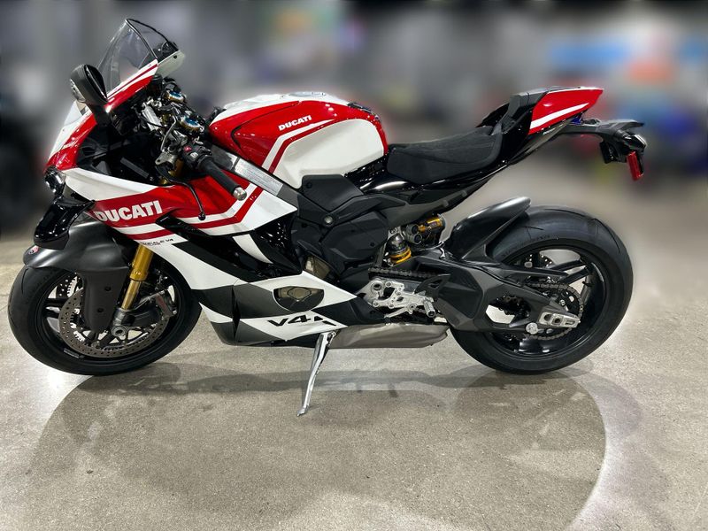 Used 2025 Ducati PANIGALE V4 TRICOLORE Image 18