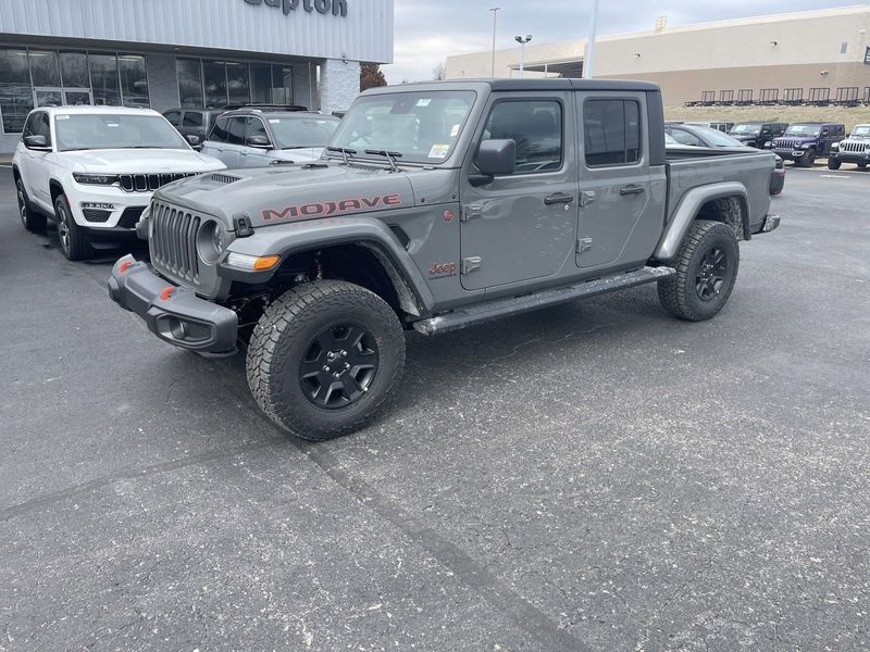 2023 Jeep Gladiator Mojave 4x4Image 1