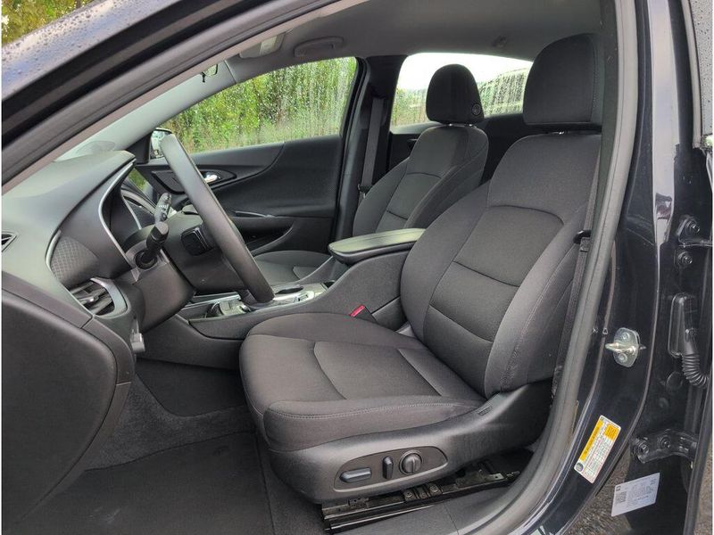 Used 2023 Chevrolet Malibu LTImage 10