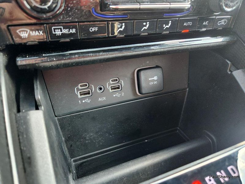 Used 2024 Jeep Grand Cherokee L Limited Black