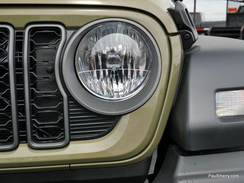 2025 Jeep Wrangler 2-door SportImage 15