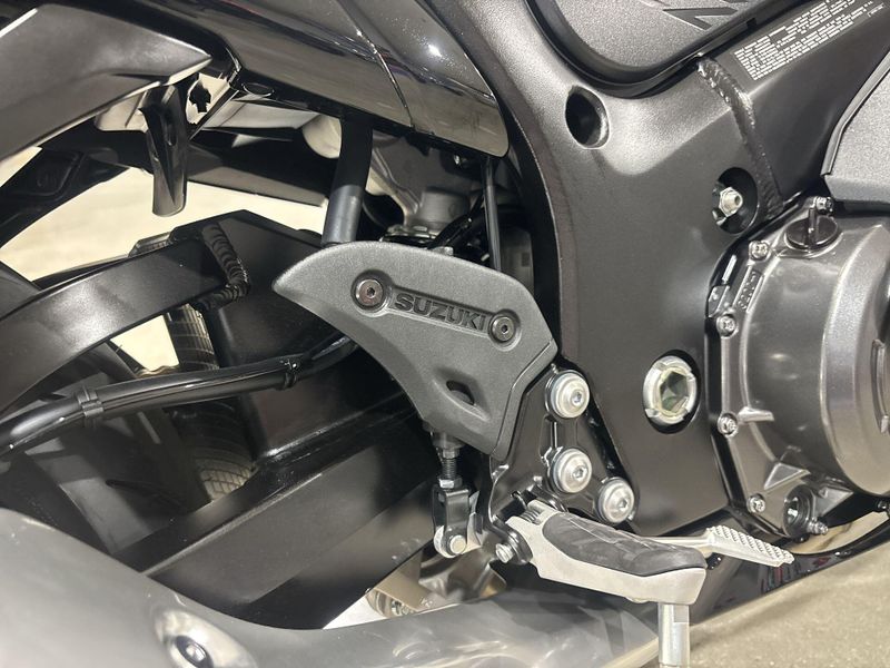 New 2027 Suzuki Hayabusa Image 25