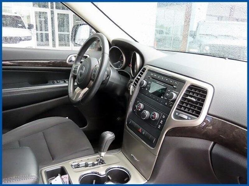 2012 Jeep Grand Cherokee LaredoImage 8