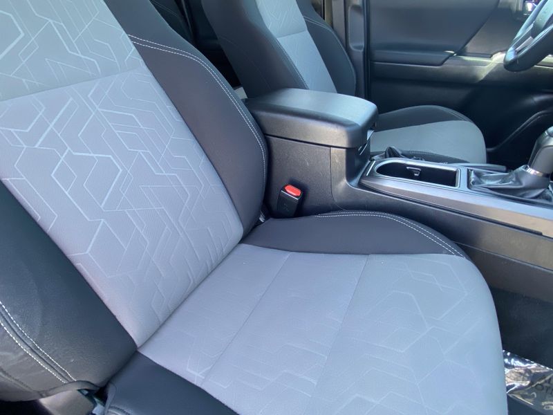 2023 Toyota Tacoma TRD Off-RoadImage 13