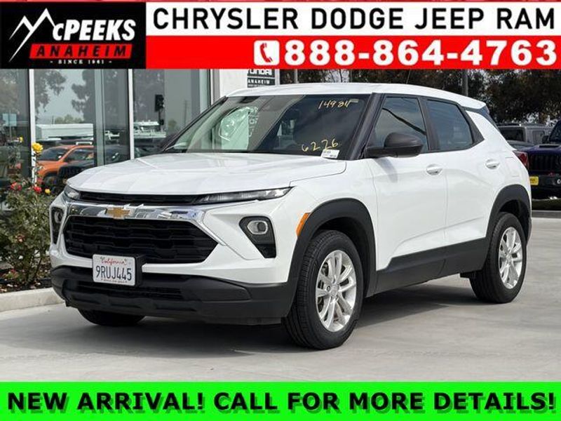 Used 2025 Chevrolet Trailblazer LSImage 1