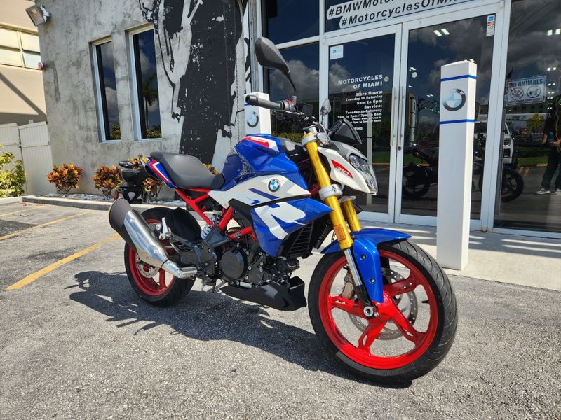 2024 BMW G 310 R Image 9