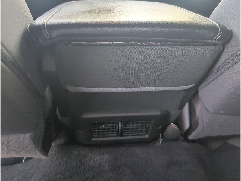 2022 RAM 1500 Classic SLTImage 33