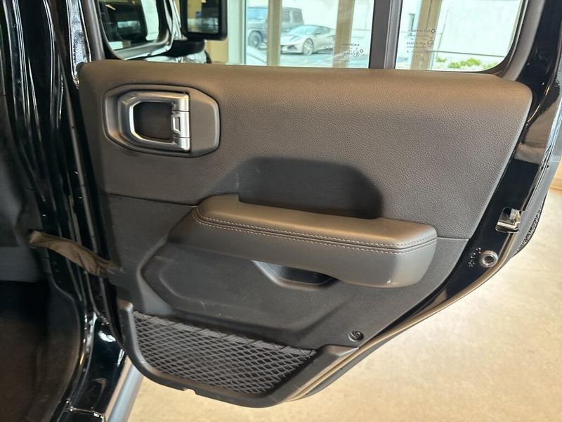2021 Jeep Wrangler Unlimited Rubicon 392