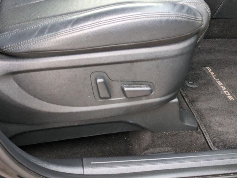 Used 2022 Hyundai Palisade SELImage 13
