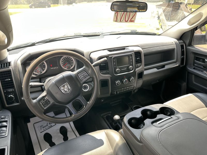 Used 2018 RAM 3500 Chassis TradesmanImage 18
