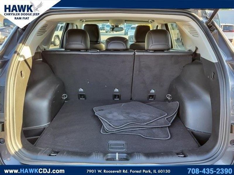 2022 Jeep Compass Limited photo 23
