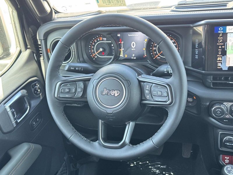 New 2026 Jeep Gladiator Mojave X 4x4