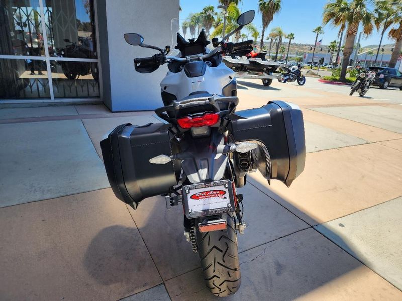 New 2024 Ducati MULTISTRADA V4 S TRAVEL & RADAR SPOKED WHEELS - DEMO Image 10