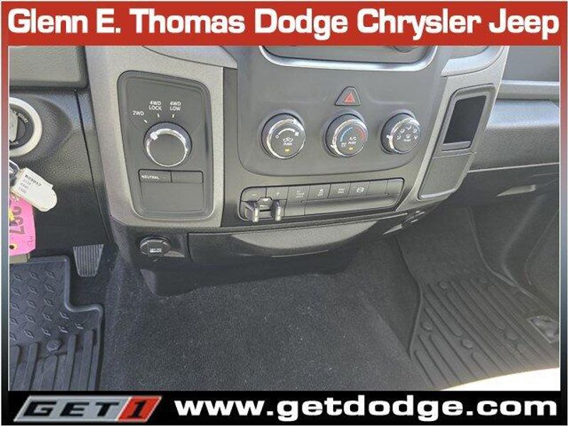 2018 Ram 3500 Tradesman photo 18
