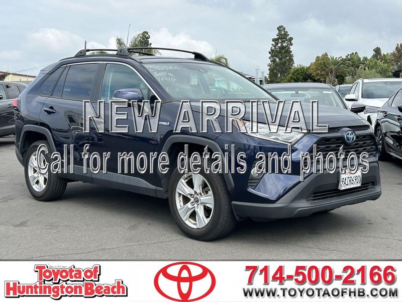 2021 Toyota RAV4 XLEImage 1