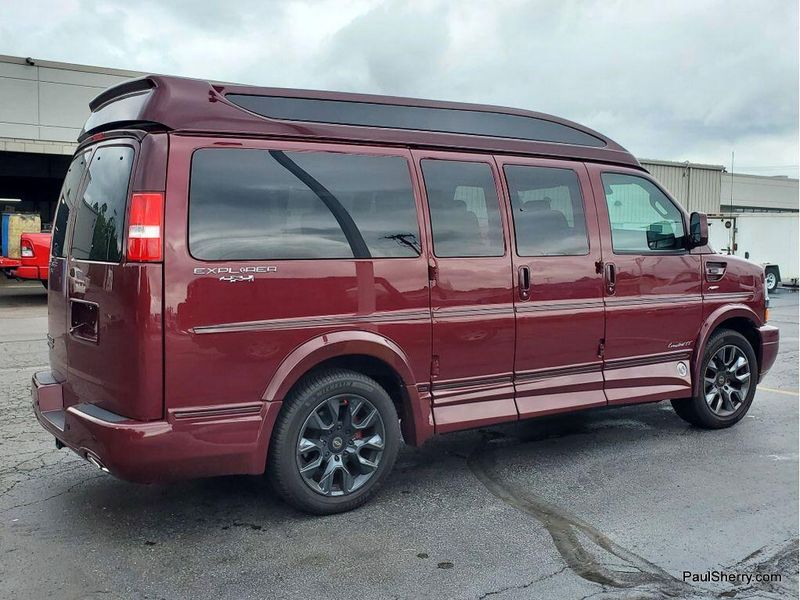 Used 2024 Chevrolet Express Cargo Image 16