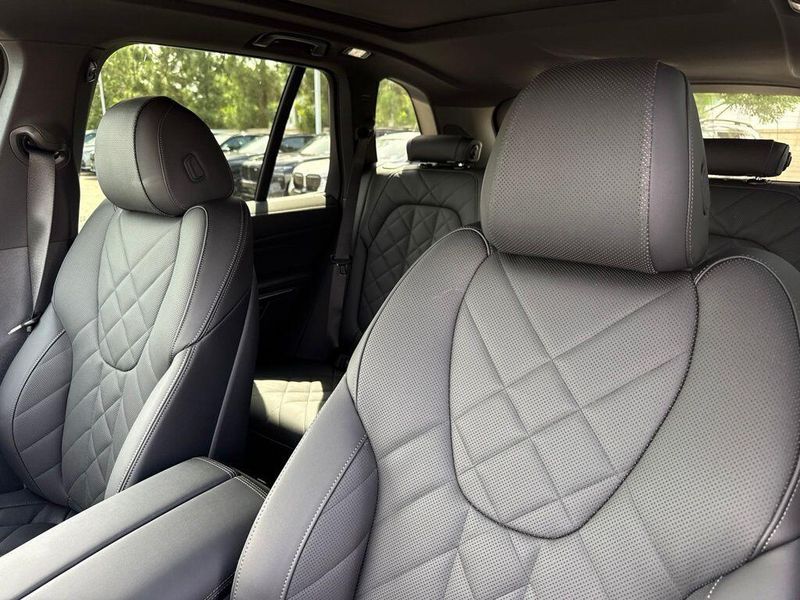 New 2026 BMW X5 sDrive40iImage 18