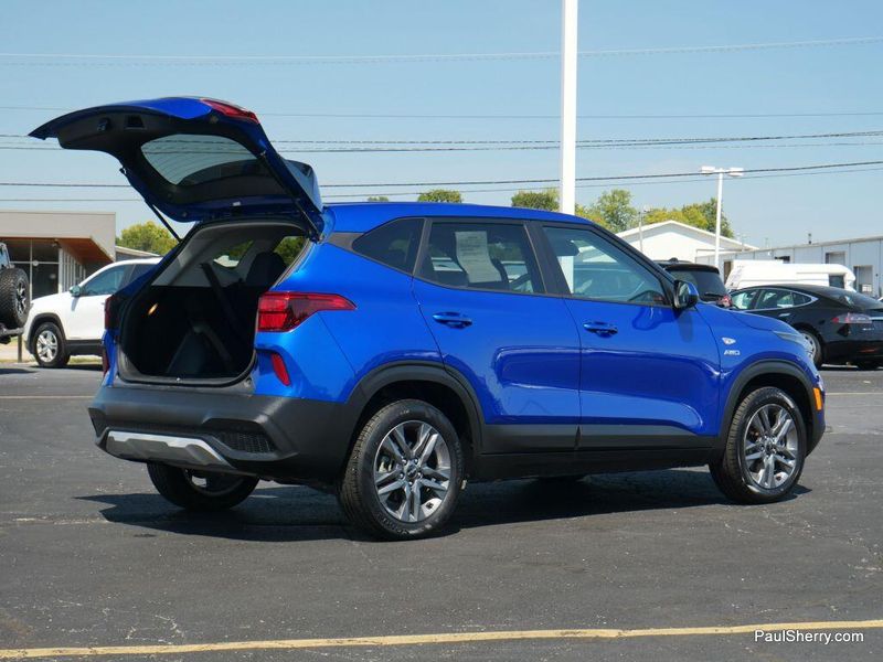 Used 2023 Kia Seltos LX