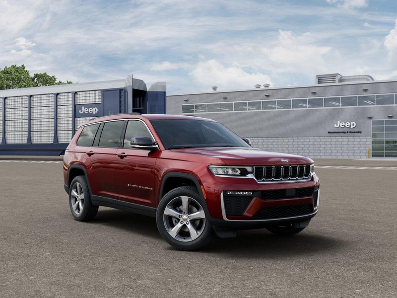 New 2026 Jeep Grand Cherokee L Limited 4x4Image 3