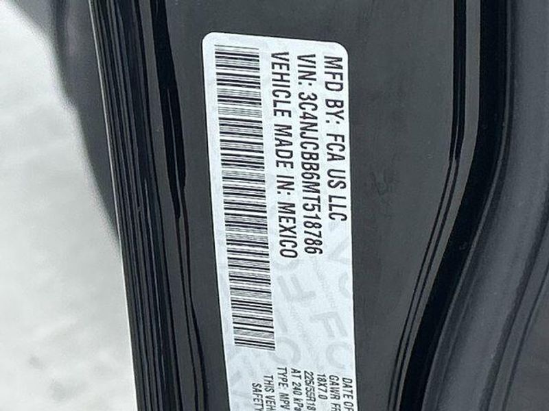 Used 2021 Jeep Compass AltitudeImage 31