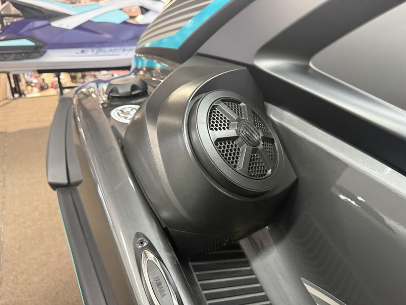 2023 Yamaha VX CRUISER W/AUDIO Image 2