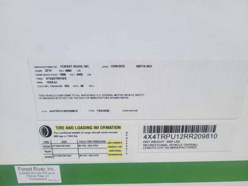 Used 2024 FOREST RIVER NO BOUNDRIES 19.3 Image 25