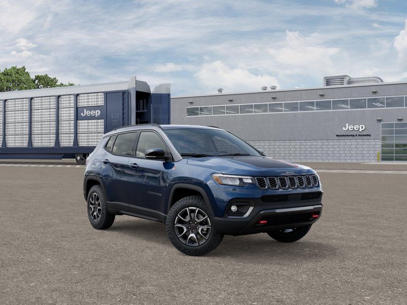 New 2026 Jeep Compass Trailhawk 4x4Image 3
