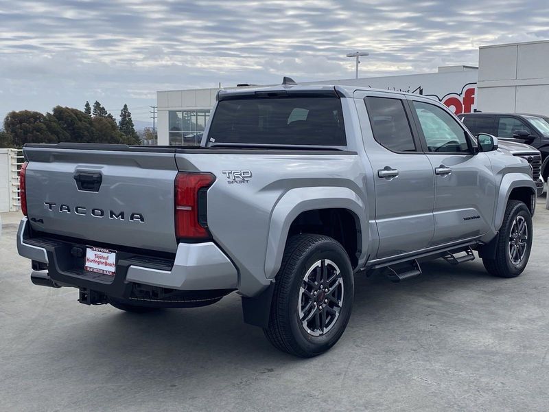 2024 Toyota Tacoma TRD SportImage 3