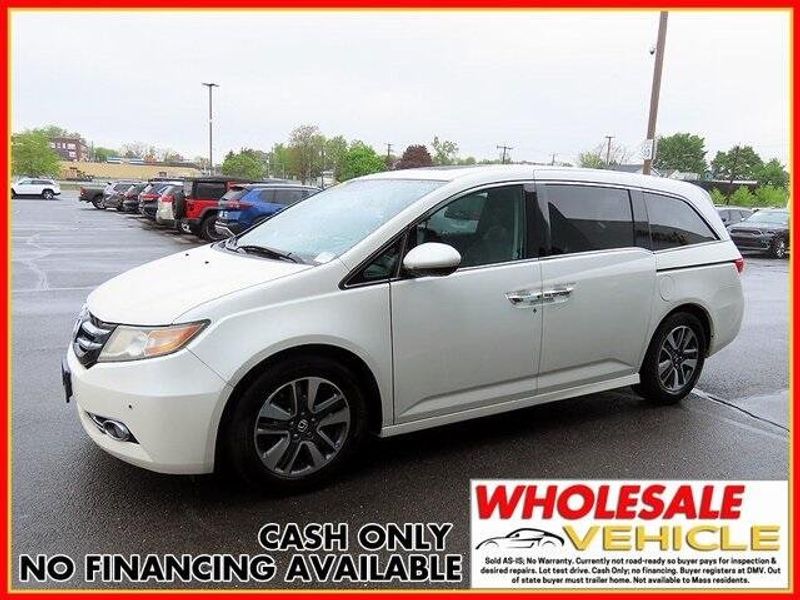 2016 Honda Odyssey Touring EliteImage 1