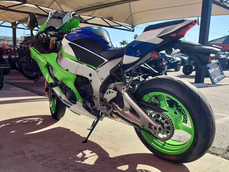 Used 2024 Kawasaki NINJA ZX-10R ABS 40th ANNIVERSARY Image 16