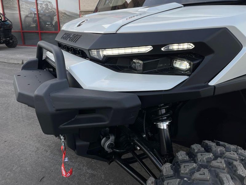New 2026 Can-Am DEFENDER MAX LTD HD11 