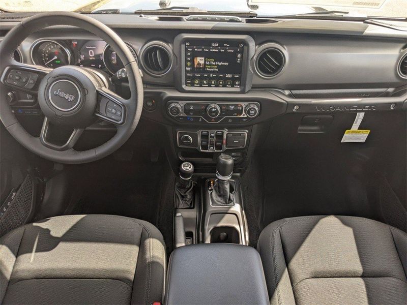 2023 Jeep Wrangler Willys 4xeImage 15