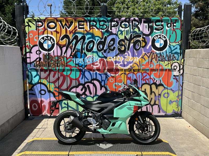 New 2026 Yamaha YZF-R3 ABS Image 4