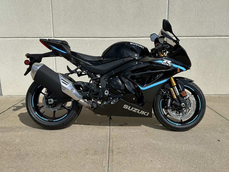 2024 Suzuki GSXR 1000 in a BLACK exterior color. Cross Country Powersports 732-491-2900 crosscountrypowersports.com 