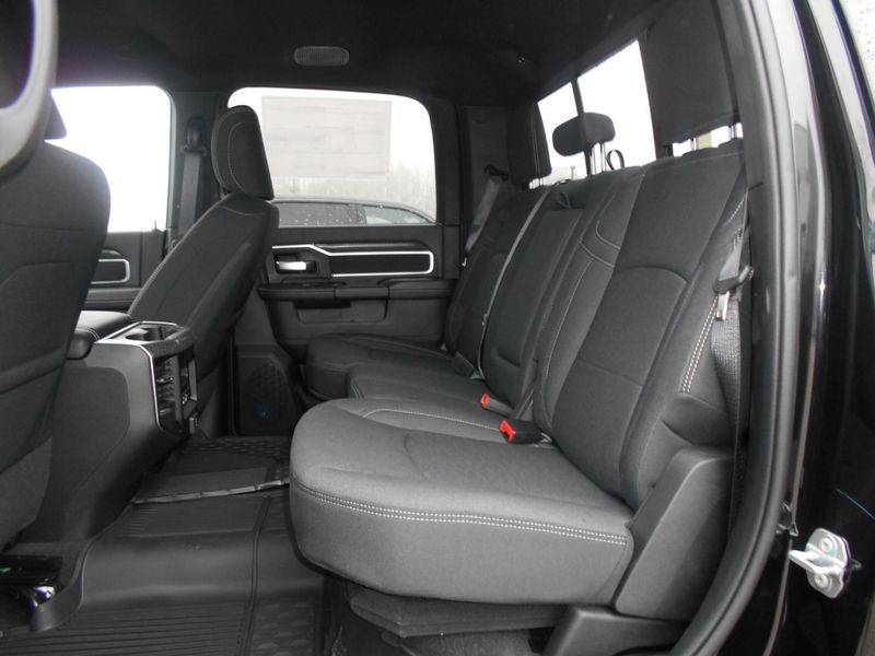 2025 RAM 2500 Big Horn Crew Cab 4x4 6