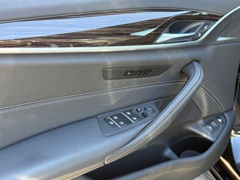 Used 2023 BMW 5 Series 530e iPerformanceImage 17