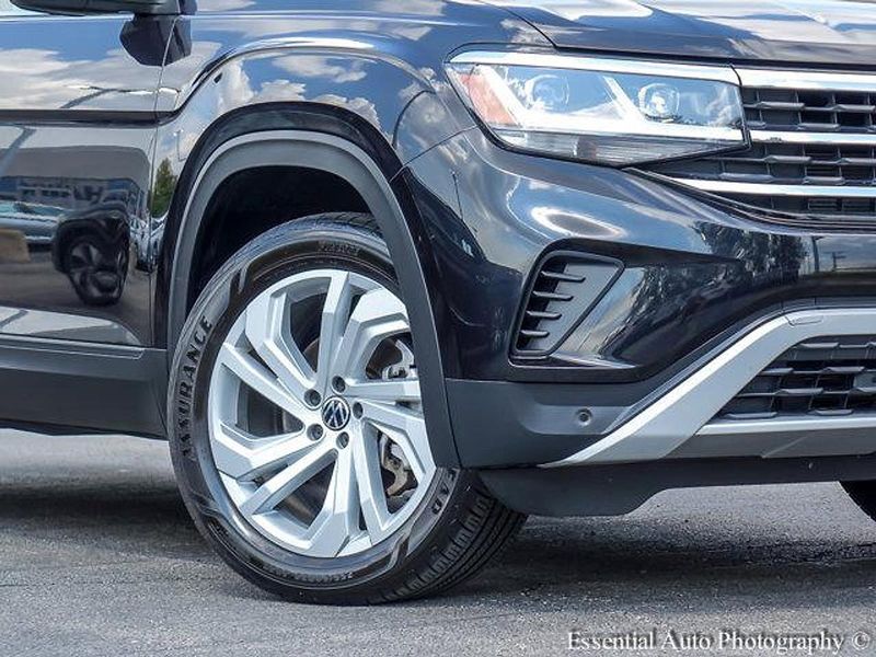 2023 Volkswagen Atlas V6 SE Technology photo 3