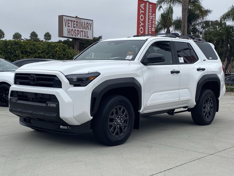 New 2025 Toyota 4Runner SR5Image 6