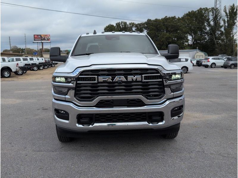 New 2026 RAM 3500 Tradesman Crew Cab Chassis 4x4 60